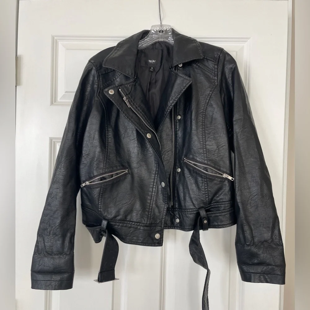 Leather Jacket - Picture 1 of 5